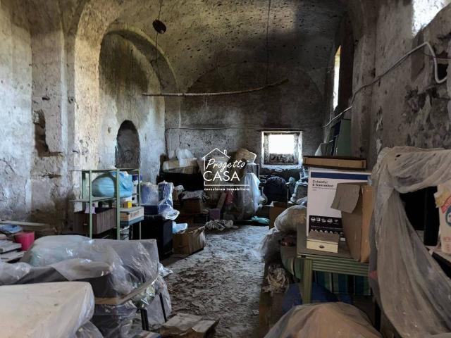 Locale Commerciale in vendita a Municipalità 6, Campania