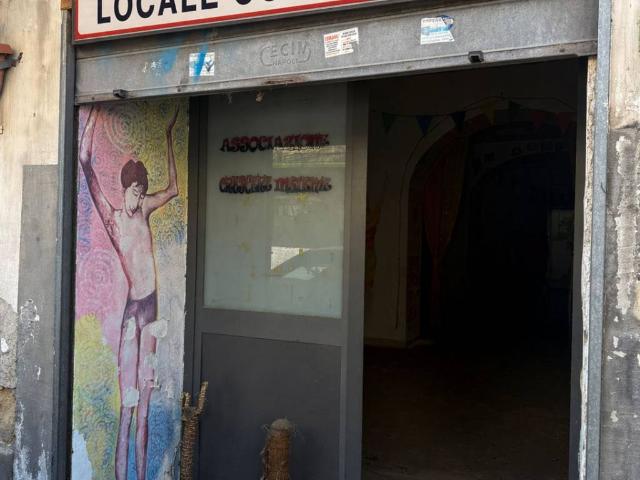 Locale Commerciale in vendita a Municipalità 6, San Giovanni A Teduccio