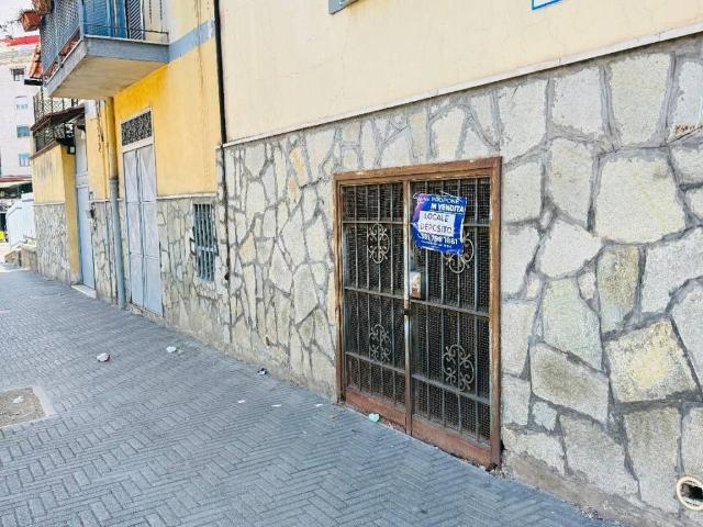 Locale Commerciale in vendita a Municipalità 7, Napola