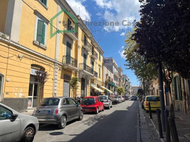 Locale Commerciale in vendita a Municipalità 6, Campania