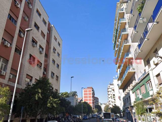 Locale Commerciale in vendita a Municipalità 4, Arenaccia