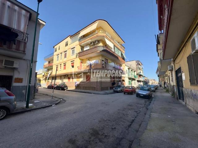 Locale Commerciale in vendita a Municipalità 7, Campania