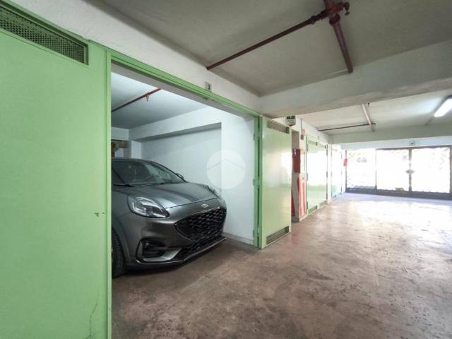 Box in vendita a Napoli