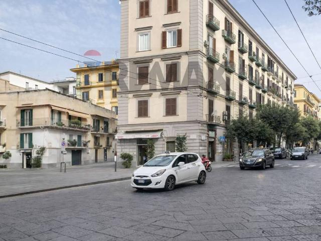Locale Commerciale in vendita a Municipalità 4, Borgo Sant'antonio Abate
