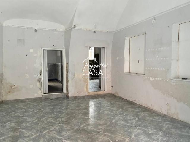 Locale Commerciale in vendita a Municipalità 6, Campania