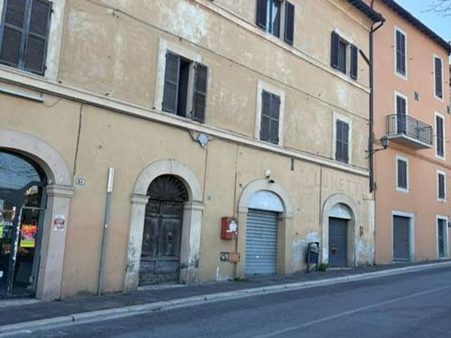 Locale Commerciale in vendita a Narni, Umbria