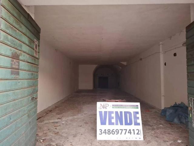 Locale Commerciale in vendita a Nemi, Roma Capitale