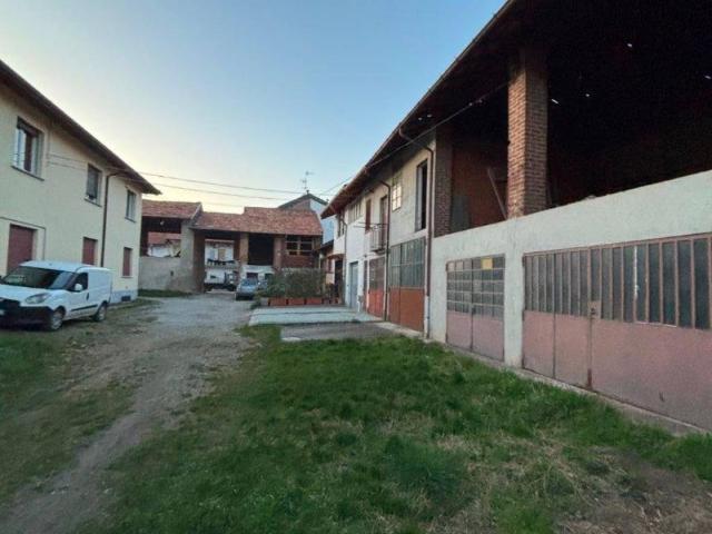 Locale Commerciale in vendita a Garbatola, Nerviano