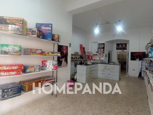 Locale Commerciale in vendita a Borgo Medievale, Roma Capitale