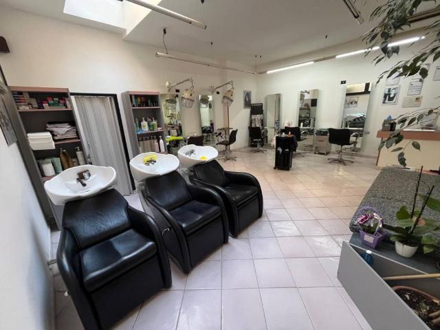 Locale Commerciale in vendita a Borgo Medievale, Roma Capitale