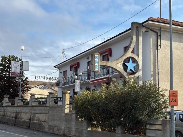Locale Commerciale in vendita a Piemonte, Cuneo
