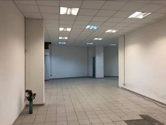 Locale Commerciale in vendita a Nicosia, Sicilia