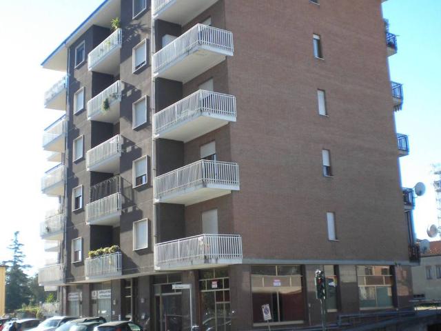 Locale Commerciale in vendita a Piemonte, Asti
