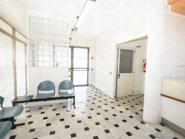 Locale Commerciale in vendita a Piedimonte, Nocera Inferiore