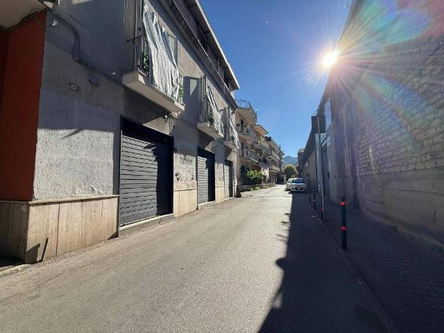 Locale Commerciale in vendita a Piedimonte, Nocera Inferiore