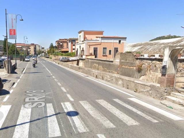 Locale Commerciale in vendita a Piedimonte, Nocera Inferiore