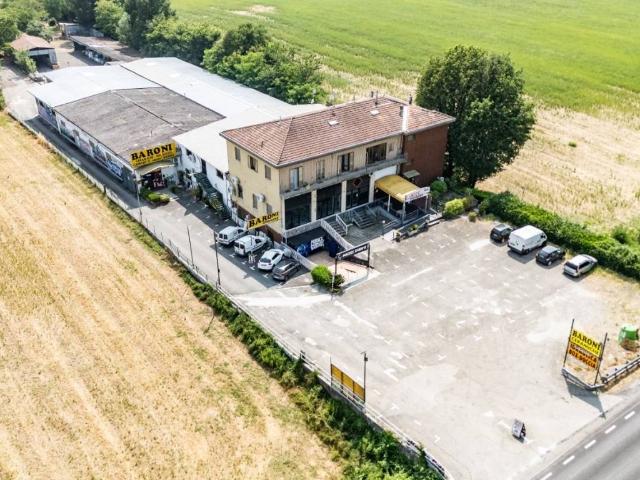 Locale Commerciale in vendita a Fontanellato, Reggio Emilia