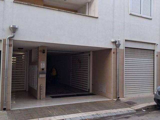 Locale Commerciale in vendita a Puglia, Bari