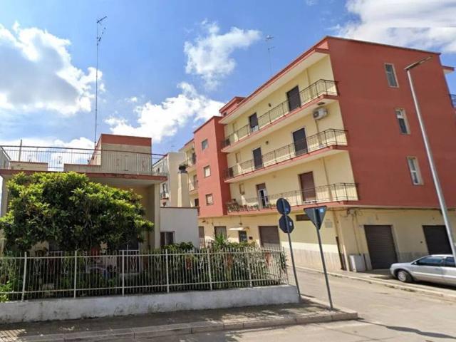 Locale Commerciale in vendita a Puglia, Bari