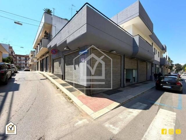 Locale Commerciale in vendita a Puglia, Bari