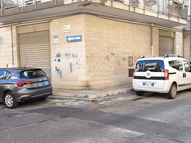 Locale Commerciale in vendita a Noicattaro, Bari