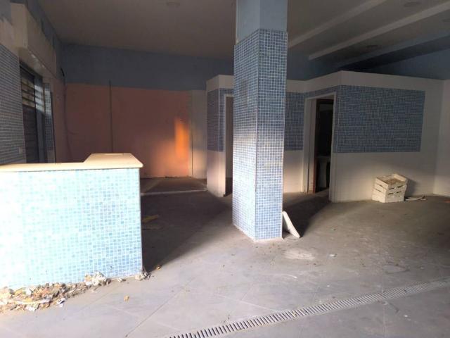 Locale Commerciale in vendita a Nola, Campania