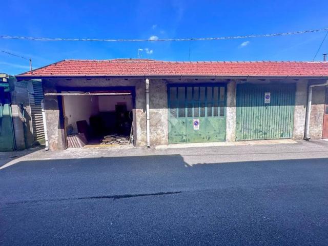 Box in vendita a Nova Milanese, Lombardia
