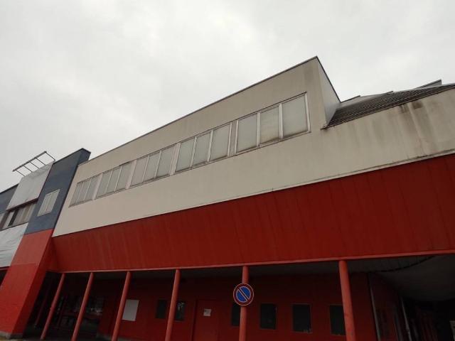 Locale Commerciale in vendita a Santa Rita, Piemonte