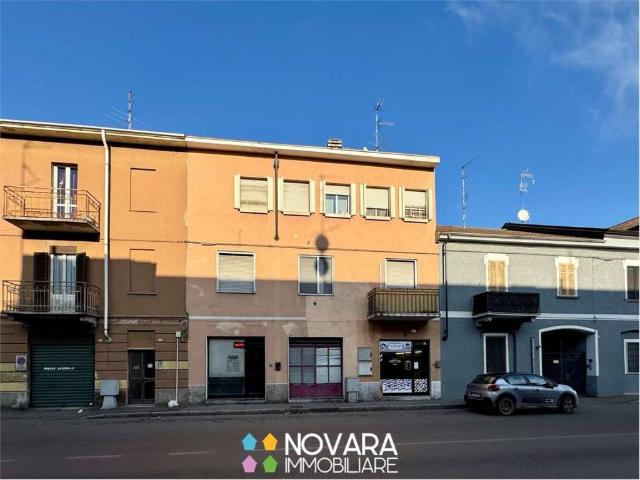 Locale Commerciale in vendita a Piemonte, Novara