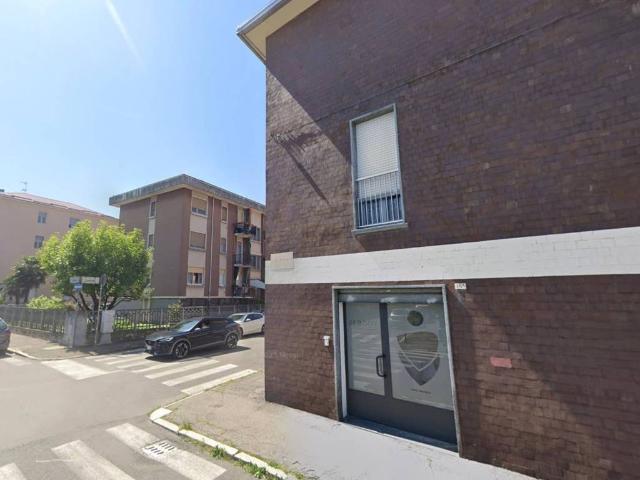 Locale Commerciale in vendita a Sacro Cuore, Piemonte