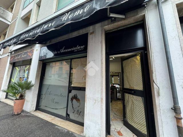 Locale Commerciale in vendita a Sacro Cuore, Piemonte