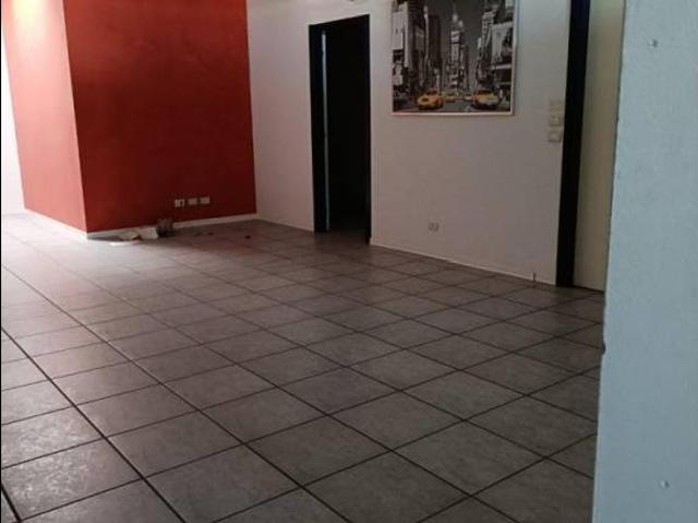 Locale Commerciale in vendita a Noventa Padovana, Padova