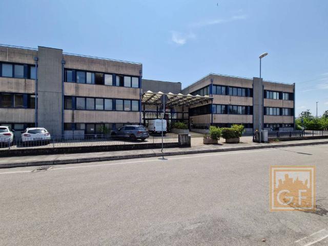 Locale Commerciale in vendita a Noventa Padovana, Padova