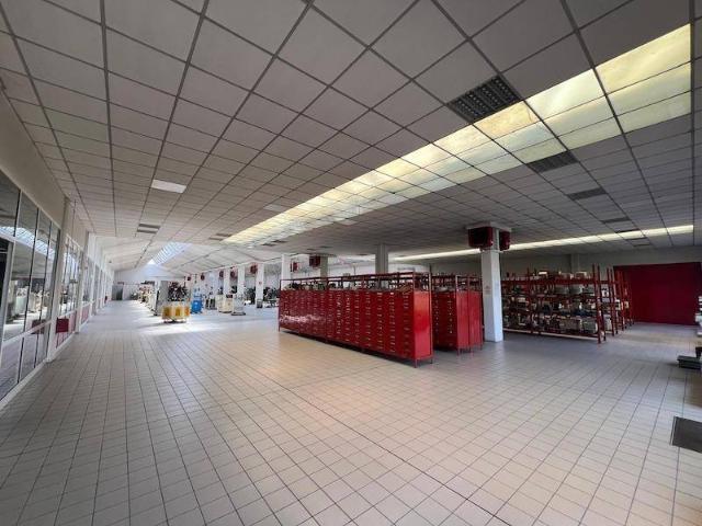 Locale Commerciale in vendita a Noventana, Noventa Padovana