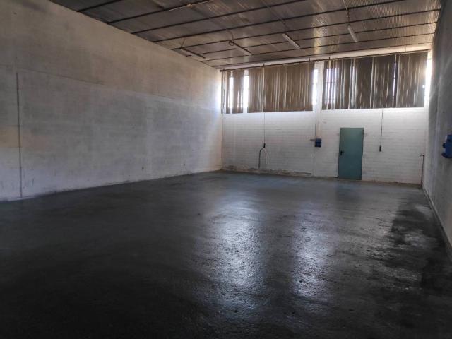 Locale Commerciale in vendita a Noventana, Noventa Padovana