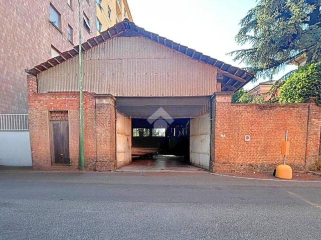 Locale Commerciale in vendita a Piemonte, Alessandria