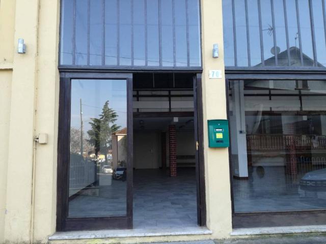 Locale Commerciale in vendita a Piemonte, Alessandria