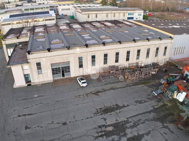 Locale Commerciale in vendita a Piemonte, Alessandria