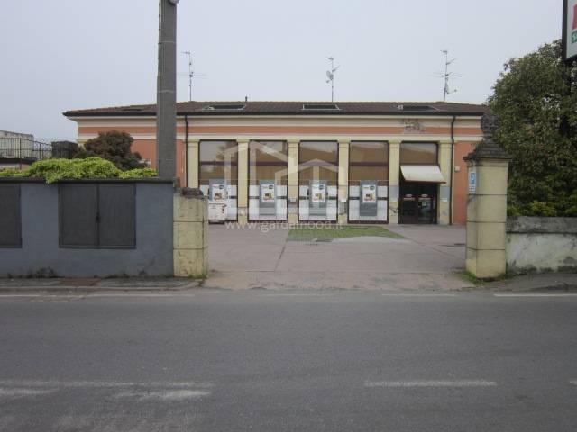 Locale Commerciale in vendita a Offlaga, Lombardia