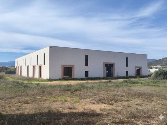 Locale Commerciale in vendita a San Pantaleo, Sardigna/Sardegna