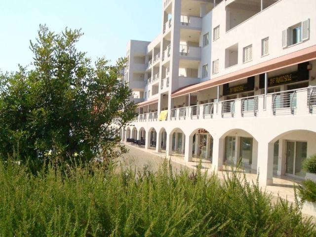 Locale Commerciale in vendita a Sa Minda Noa, San Pantaleo