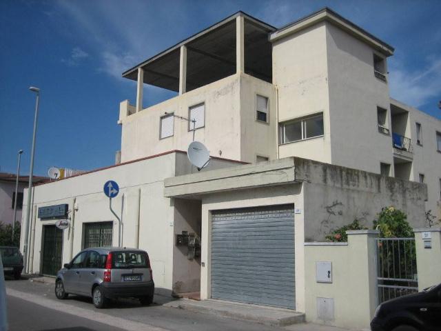 Locale Commerciale in vendita a San Pantaleo, Sardigna/Sardegna