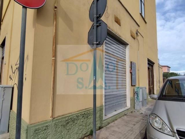 Locale Commerciale in vendita a San Pantaleo, Sardigna/Sardegna
