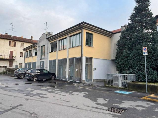 Locale Commerciale in vendita a Cascina del Pè, Faloppio