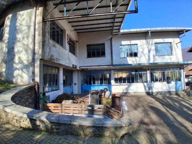 Locale Commerciale in vendita a Piemonte, Verbano-cusio-ossola