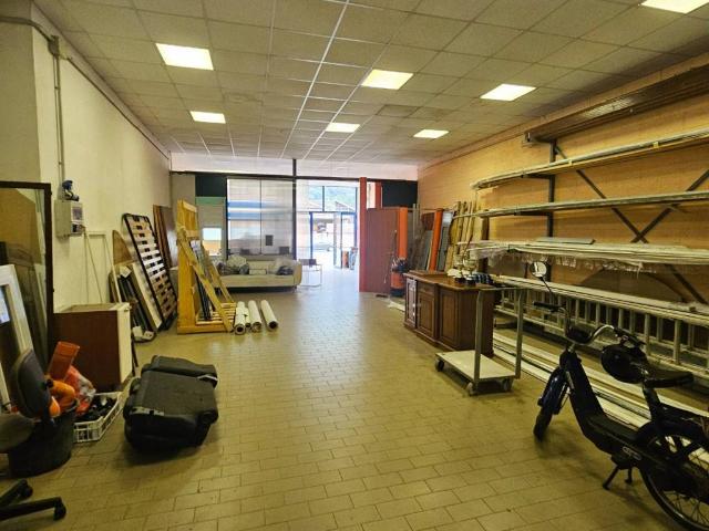 Locale Commerciale in vendita a Piemonte, Verbano-cusio-ossola