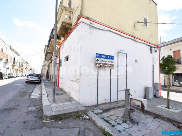 Locale Commerciale in vendita a Puglia, Brindisi