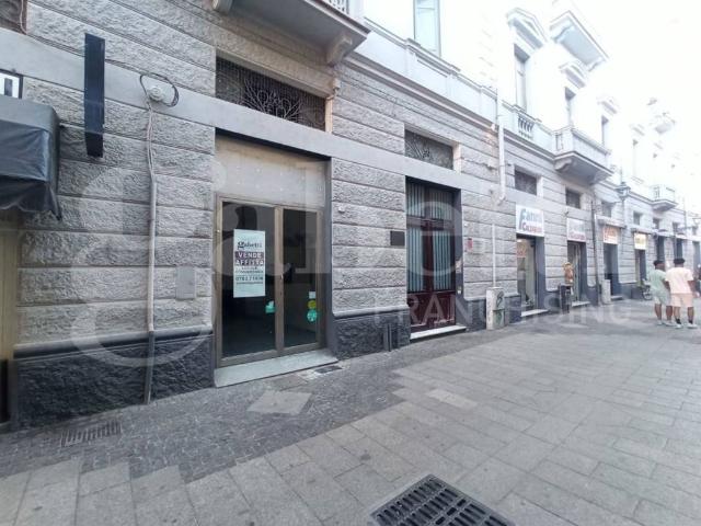 Locale Commerciale in vendita a Oristano, Sardigna/Sardegna