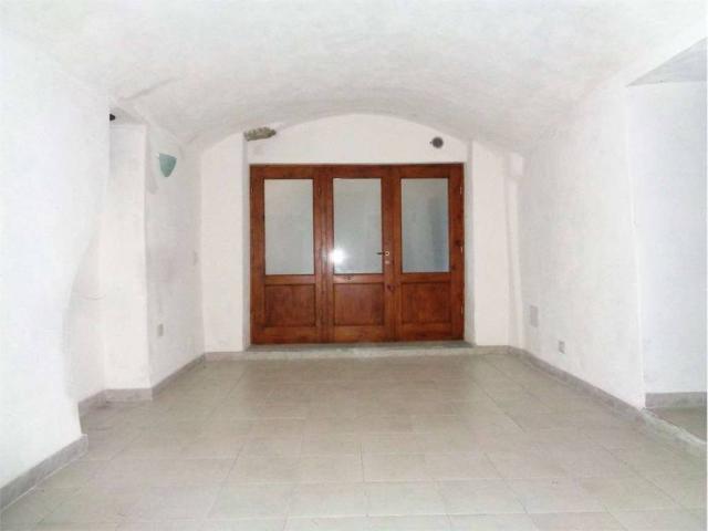 Locale Commerciale in vendita a Ormea