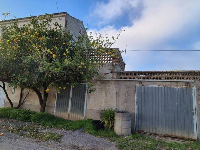 Locale Commerciale in vendita a Gagliarda Bassa, Ortona